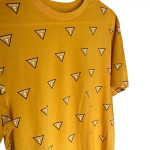 Golden yellow Guess men’s t shirt, Size Medium NWOT